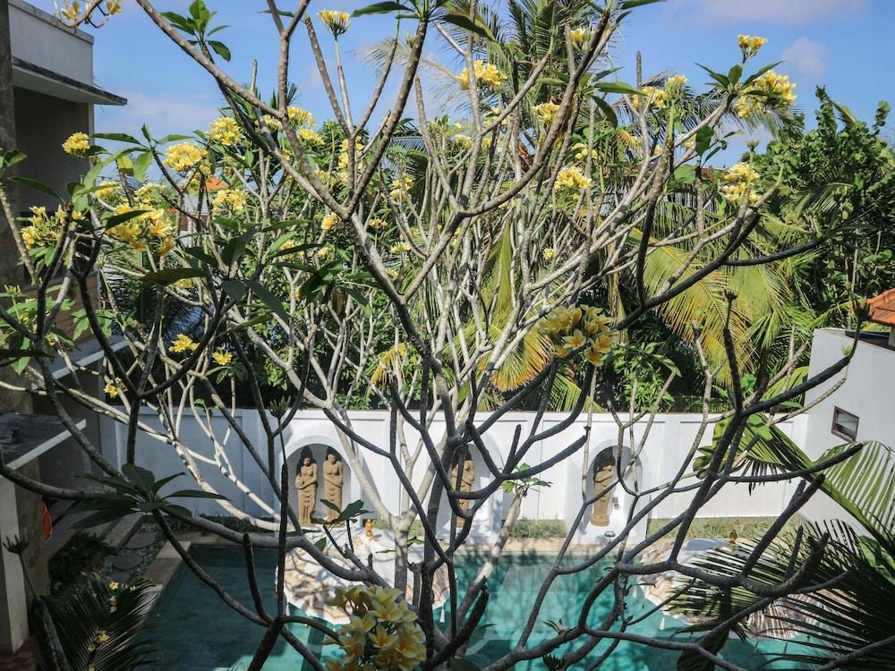 U Tube Hotel Uluwatu Kültér fotó